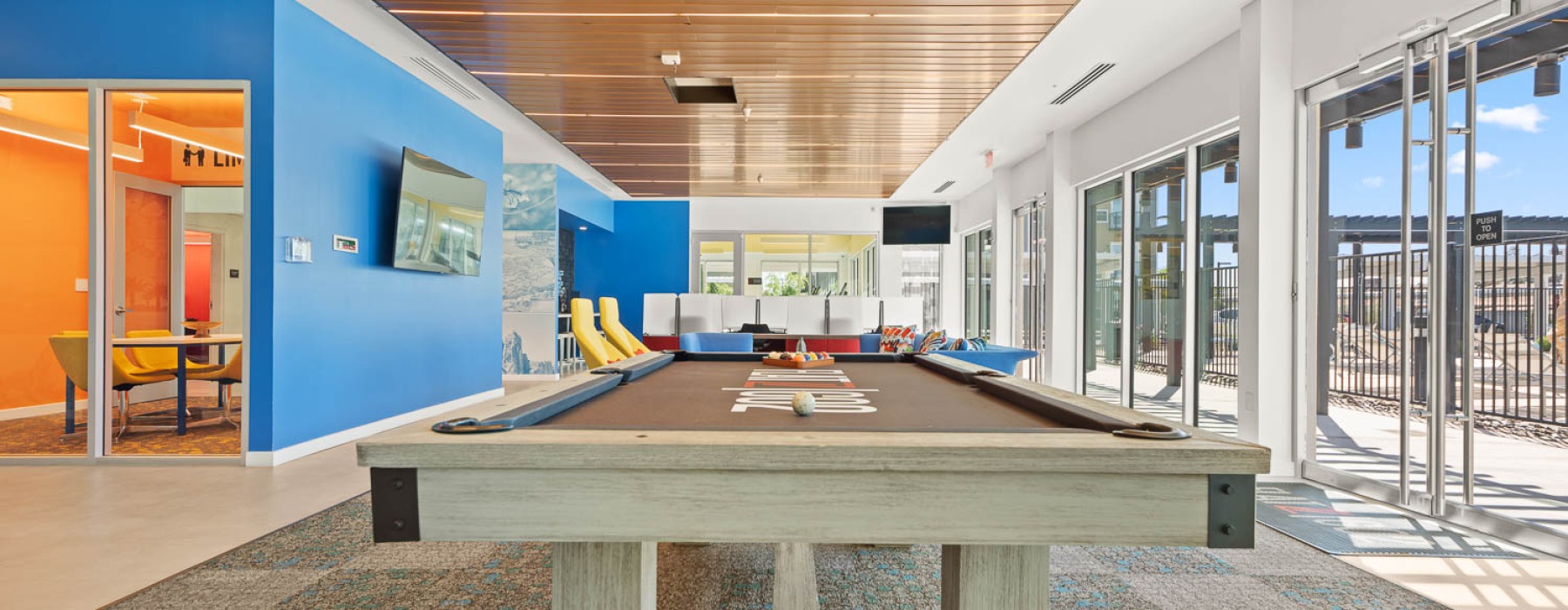FLATZ 602 Clubhouse